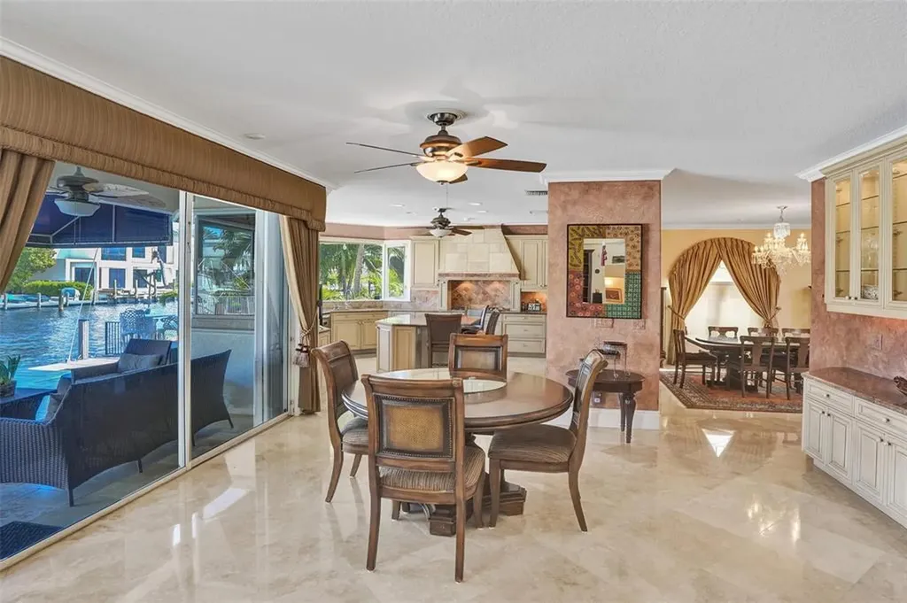 2875 NE 25th Court Fort Lauderdale FL 33305