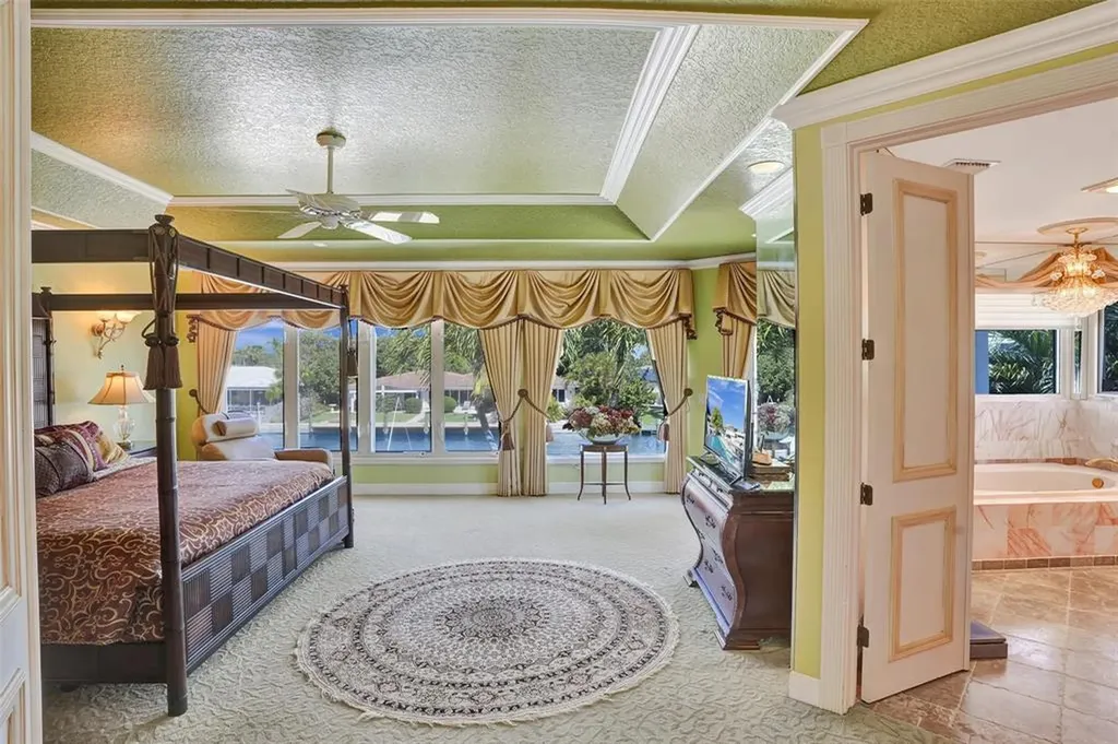 2875 NE 25th Court Fort Lauderdale FL 33305