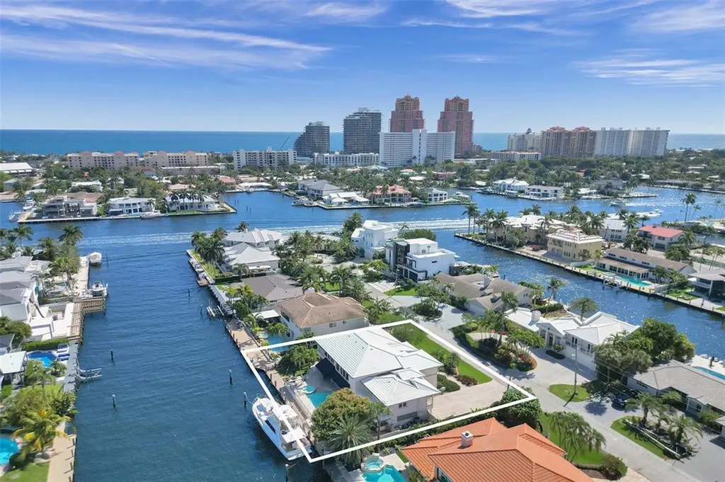 2875 NE 25th Court Fort Lauderdale FL 33305