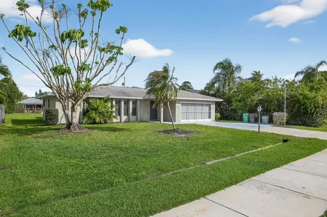 2649 SE Grand Drive Port St Lucie FL 34952