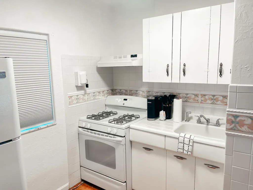516 3rd Avenue S Lake Worth Beach FL 33460