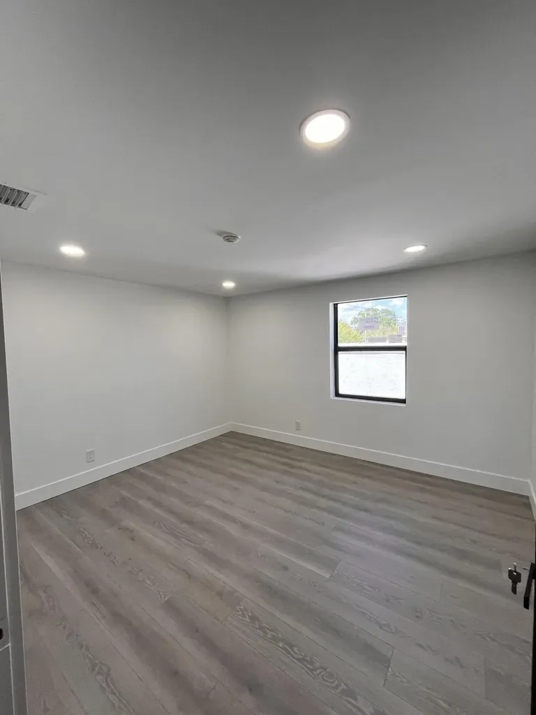 900 Federal Highway Riviera Beach FL