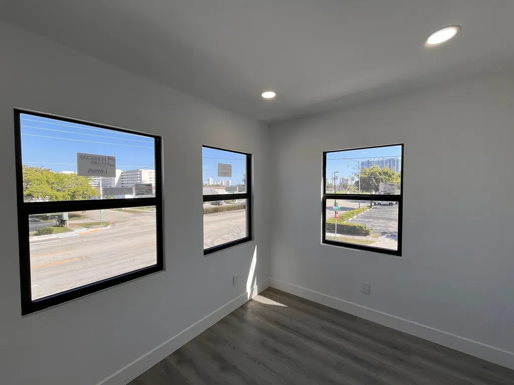 900 Federal Highway Riviera Beach FL