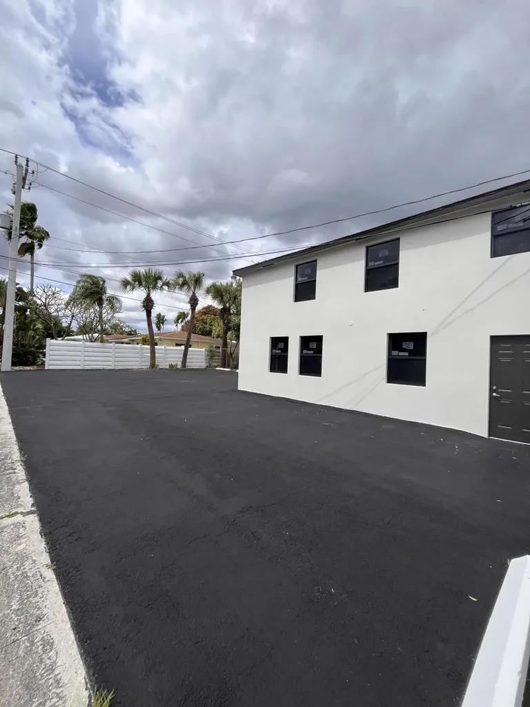 900 Federal Highway Riviera Beach FL