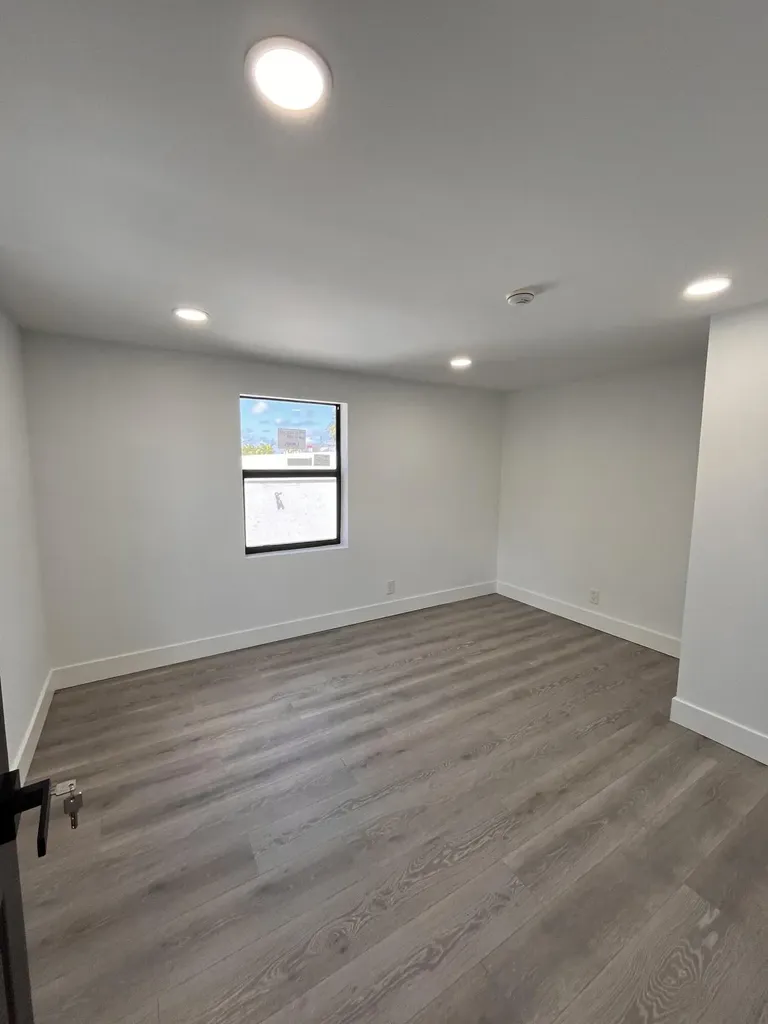 900 Federal Highway Riviera Beach FL