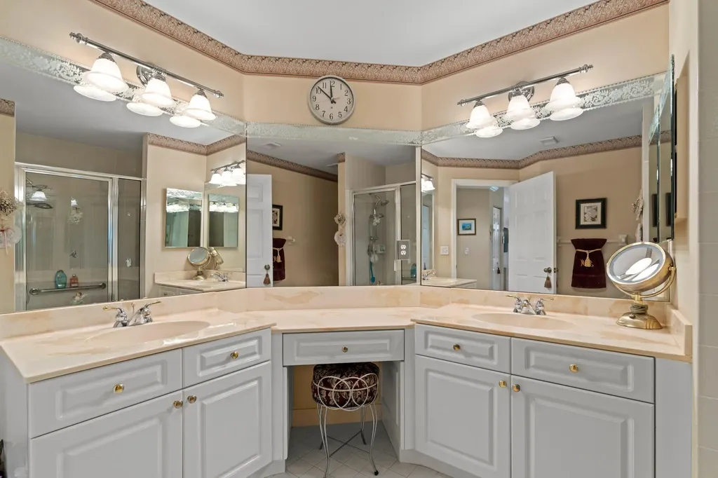 8550 Via Romana Boca Raton FL 33496