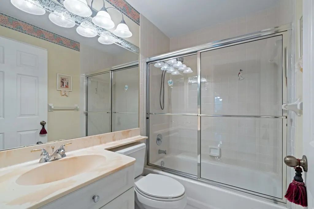 8550 Via Romana Boca Raton FL 33496