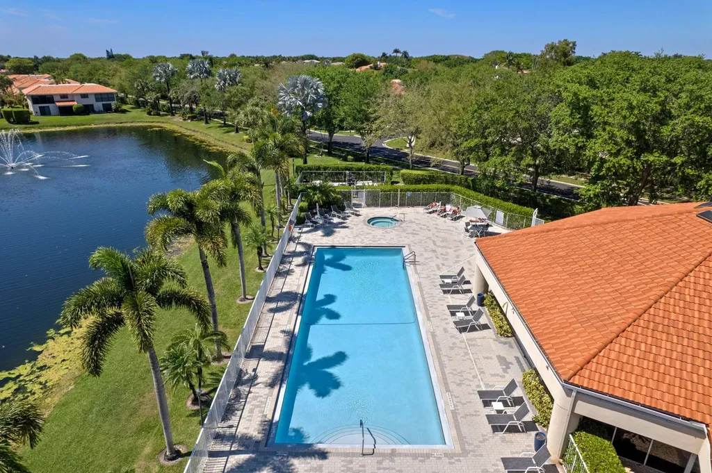 8550 Via Romana Boca Raton FL 33496