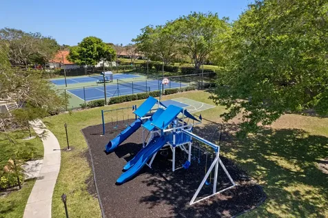 8550 Via Romana Boca Raton FL 33496
