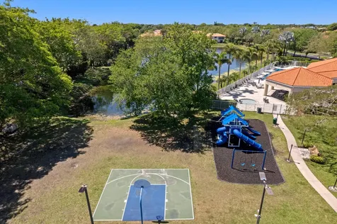8550 Via Romana Boca Raton FL 33496