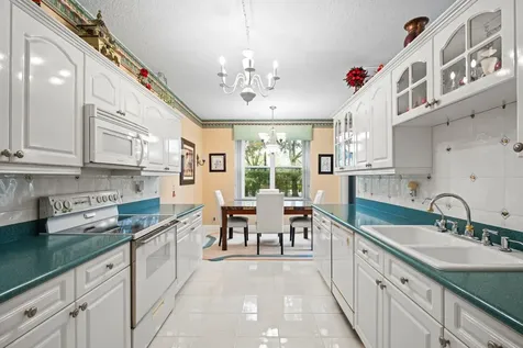 8550 Via Romana Boca Raton FL 33496