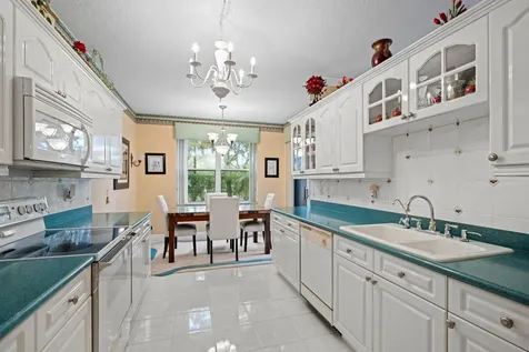 8550 Via Romana Boca Raton FL 33496