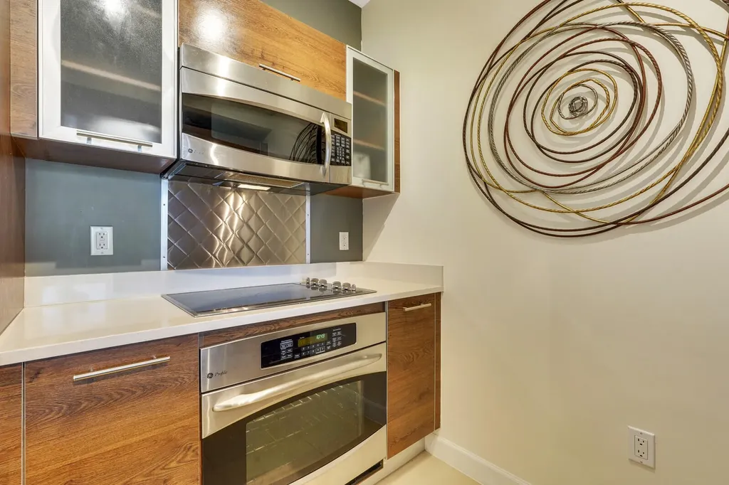 480 Hibiscus Street West Palm Beach FL 33401