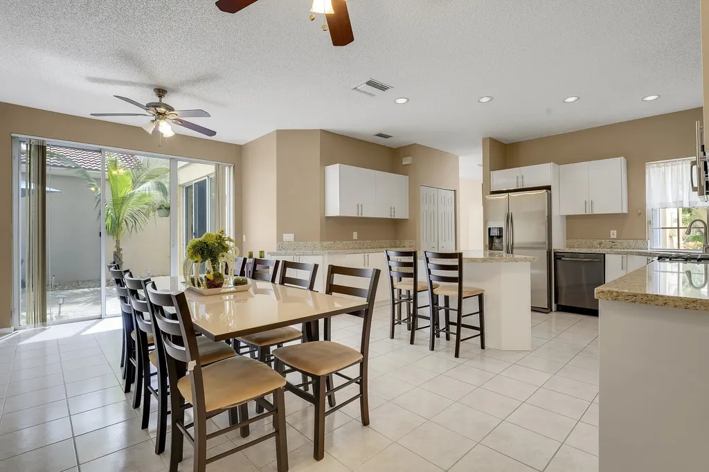 27 Via Del Corso Palm Beach Gardens FL 33418