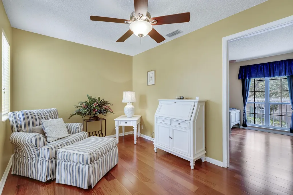 27 Via Del Corso Palm Beach Gardens FL 33418