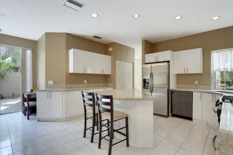 27 Via Del Corso Palm Beach Gardens FL 33418
