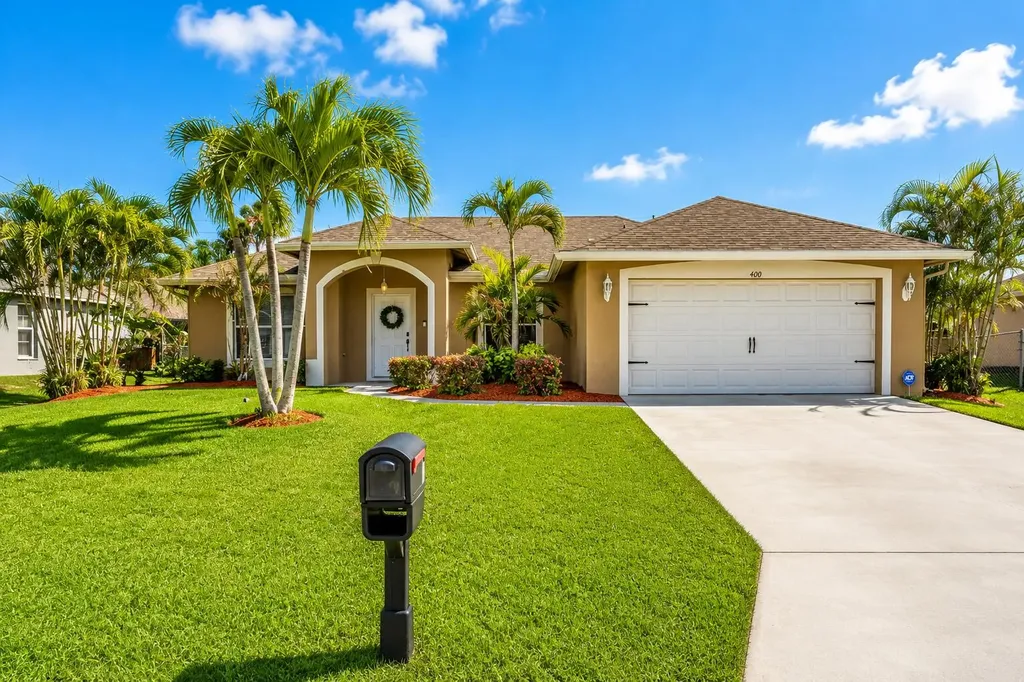400 SW Ridgecrest Drive Port St Lucie FL 34953
