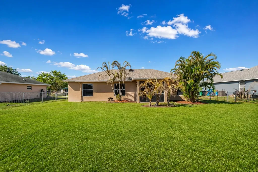 400 SW Ridgecrest Drive Port St Lucie FL 34953