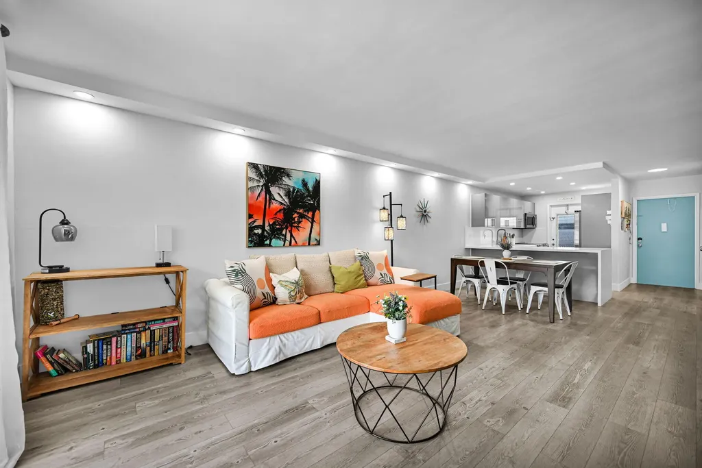 400 SE 10th Street Deerfield Beach FL 33441