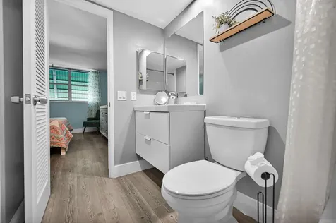 400 SE 10th Street Deerfield Beach FL 33441