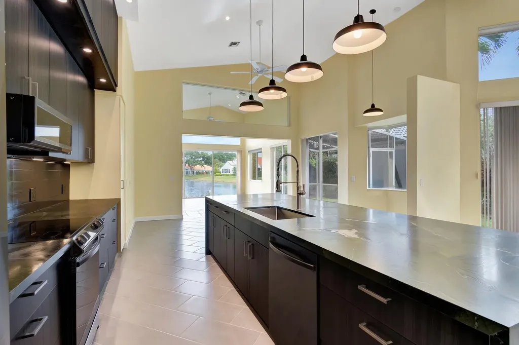 11922 Fountainside Circle Boynton Beach FL 33437