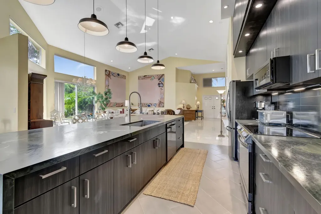 11922 Fountainside Circle Boynton Beach FL 33437