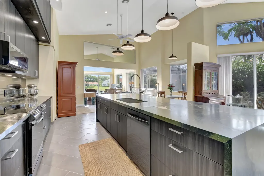 11922 Fountainside Circle Boynton Beach FL 33437