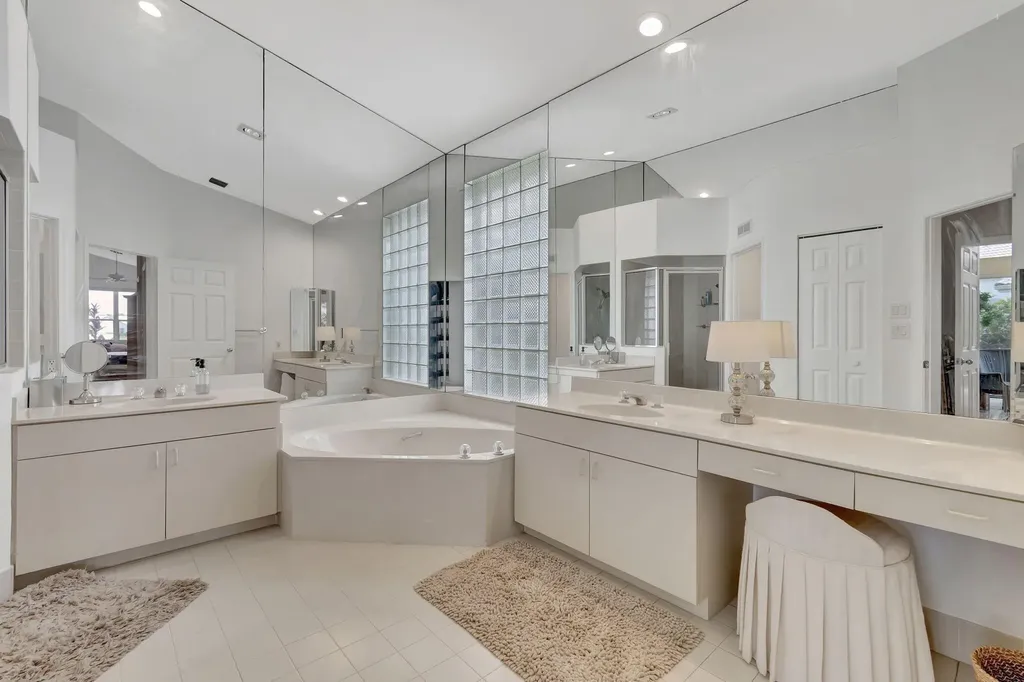 11922 Fountainside Circle Boynton Beach FL 33437