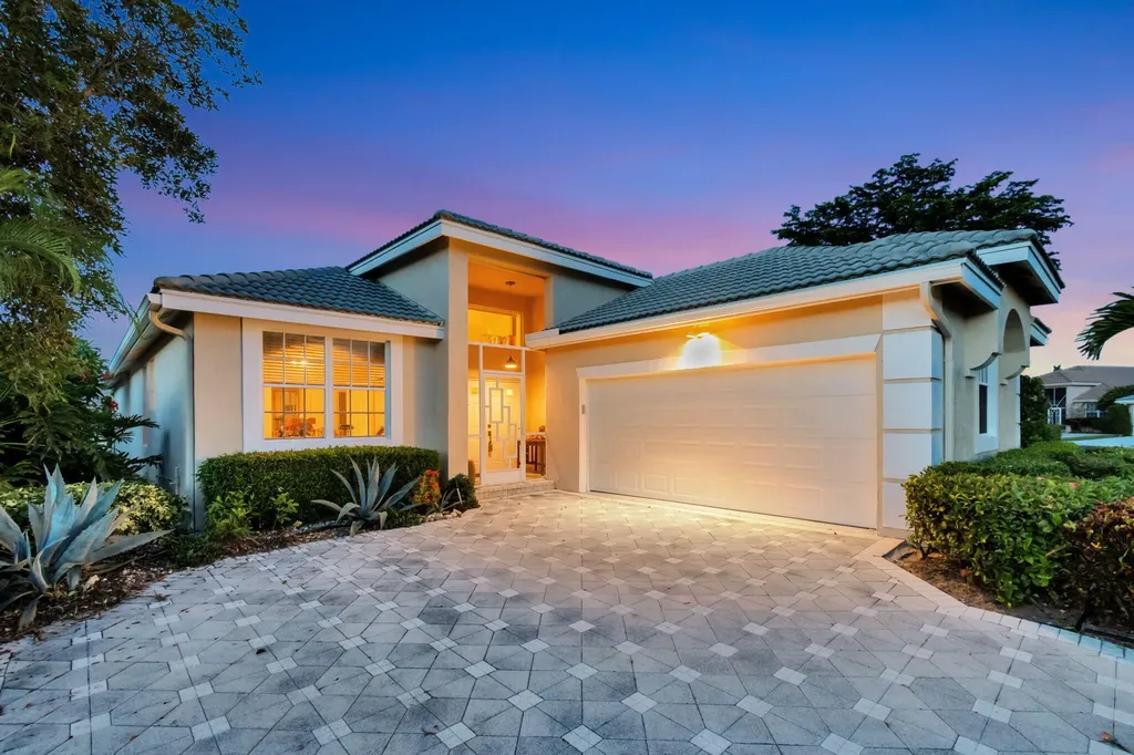 11922 Fountainside Circle Boynton Beach FL 33437