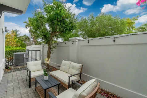 918 St George Boulevard Delray Beach FL 33483
