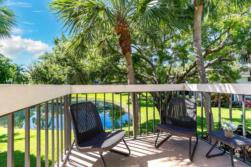 11863 Wimbledon Circle Wellington FL 33414