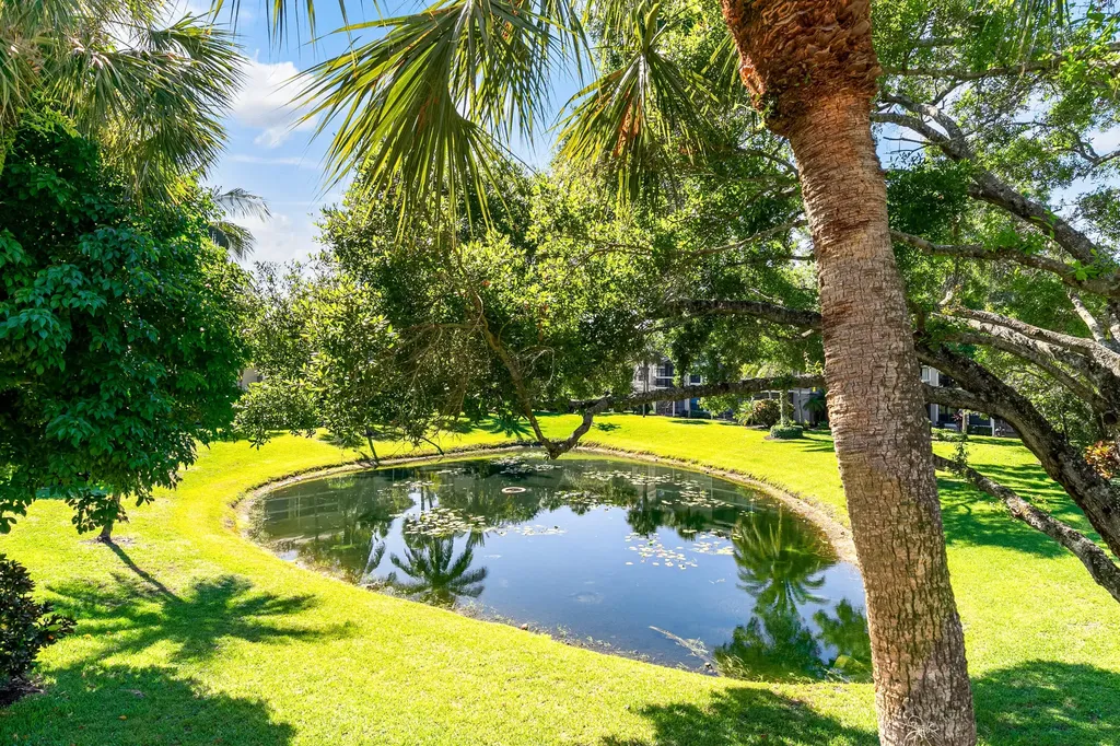 11863 Wimbledon Circle Wellington FL 33414