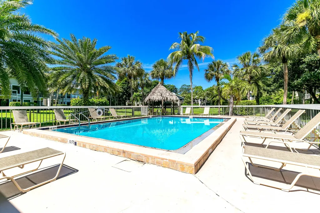 11863 Wimbledon Circle Wellington FL 33414