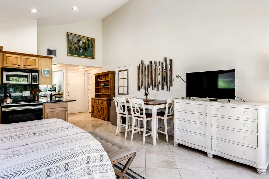 11863 Wimbledon Circle Wellington FL 33414