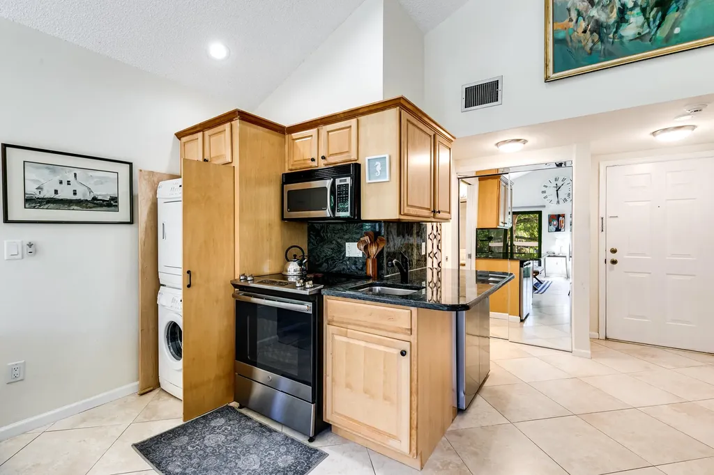 11863 Wimbledon Circle Wellington FL 33414