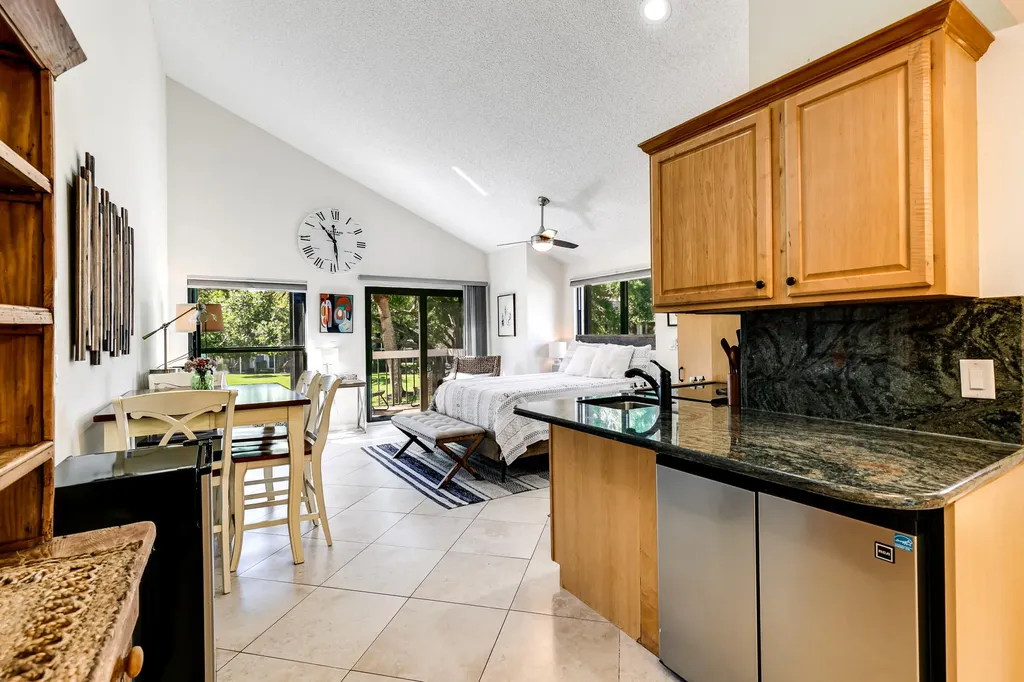 11863 Wimbledon Circle Wellington FL 33414