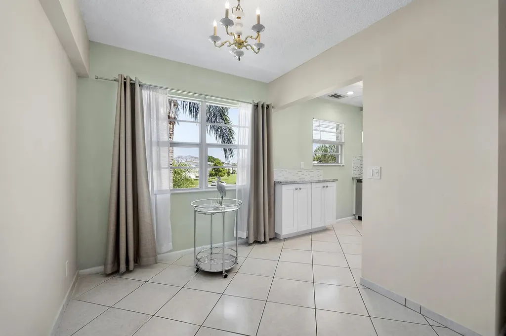 281 Fanshaw G Boca Raton FL 33434
