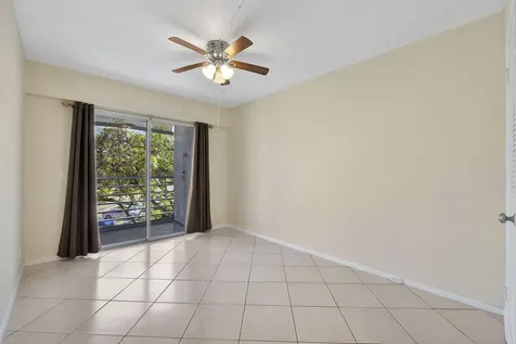 281 Fanshaw G Boca Raton FL 33434