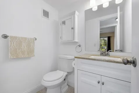 281 Fanshaw G Boca Raton FL 33434