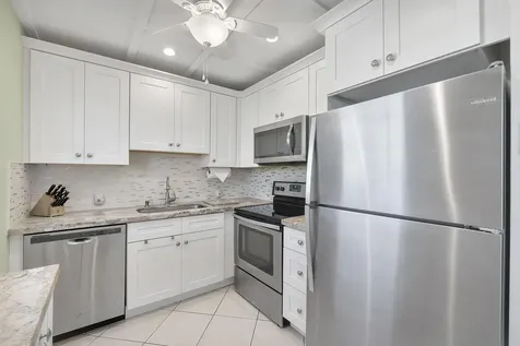 281 Fanshaw G Boca Raton FL 33434