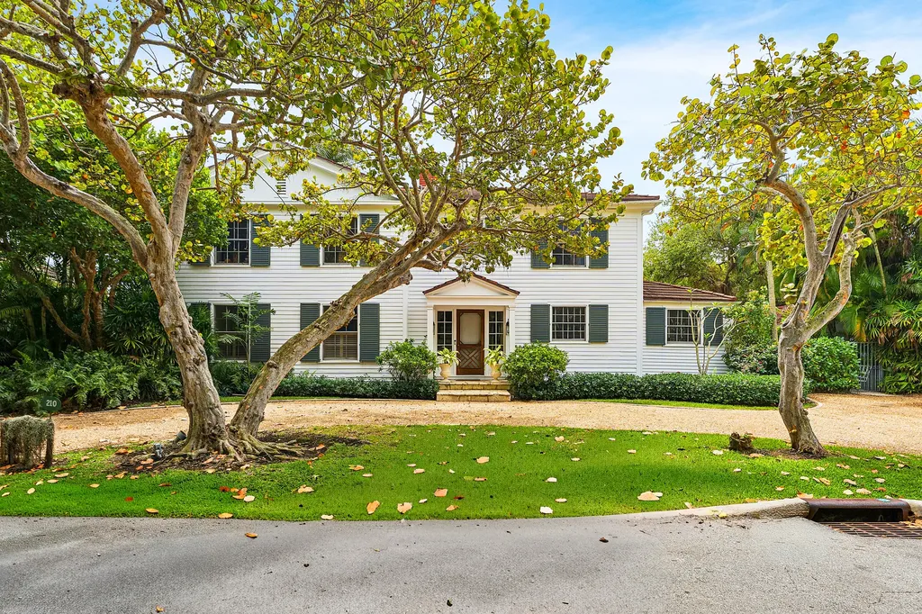 210 Merrain Road Palm Beach FL 33480