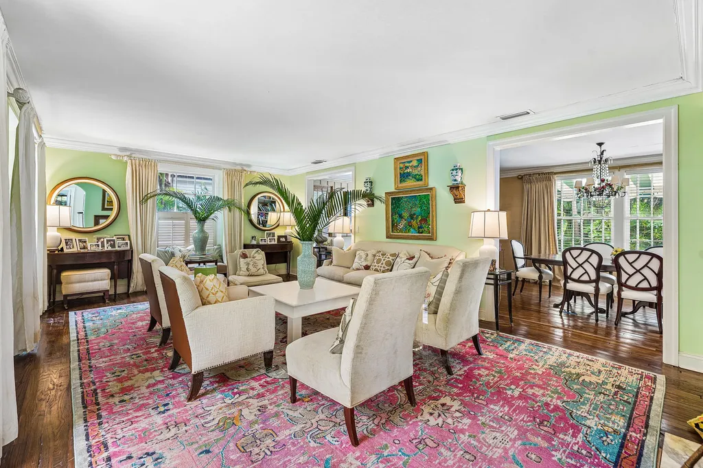210 Merrain Road Palm Beach FL 33480