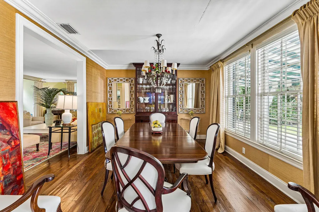 210 Merrain Road Palm Beach FL 33480