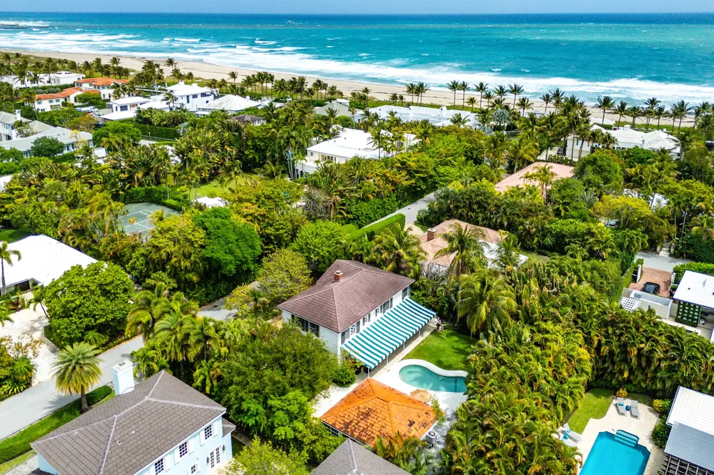 210 Merrain Road Palm Beach FL 33480