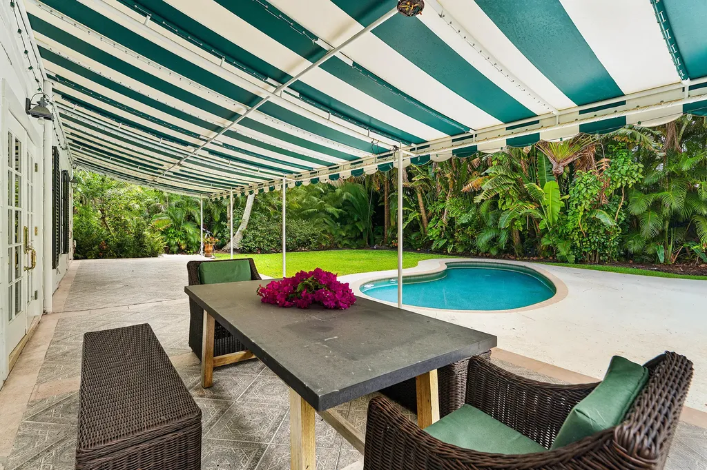 210 Merrain Road Palm Beach FL 33480