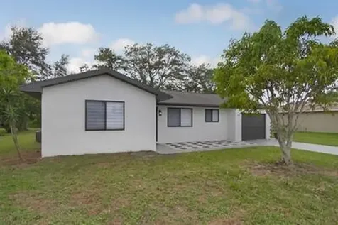 2182 SE Genoa Street Port St Lucie FL 34952