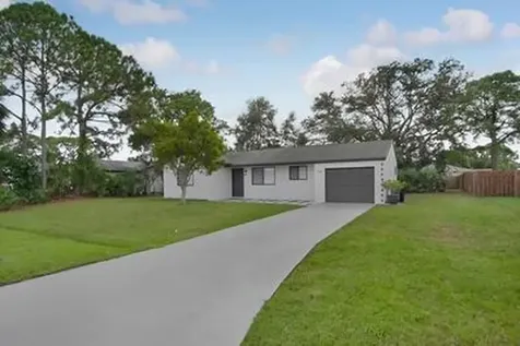 2182 SE Genoa Street Port St Lucie FL 34952