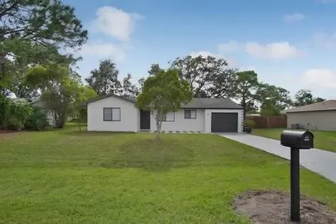 2182 SE Genoa Street Port St Lucie FL 34952