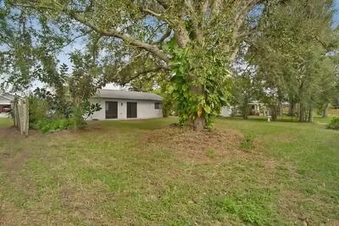 2182 SE Genoa Street Port St Lucie FL 34952