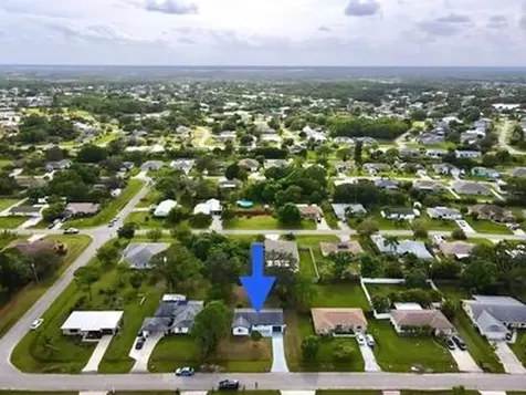 2182 SE Genoa Street Port St Lucie FL 34952
